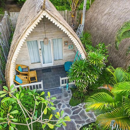 Gili Matiki Hotel Гили Еър Екстериор снимка