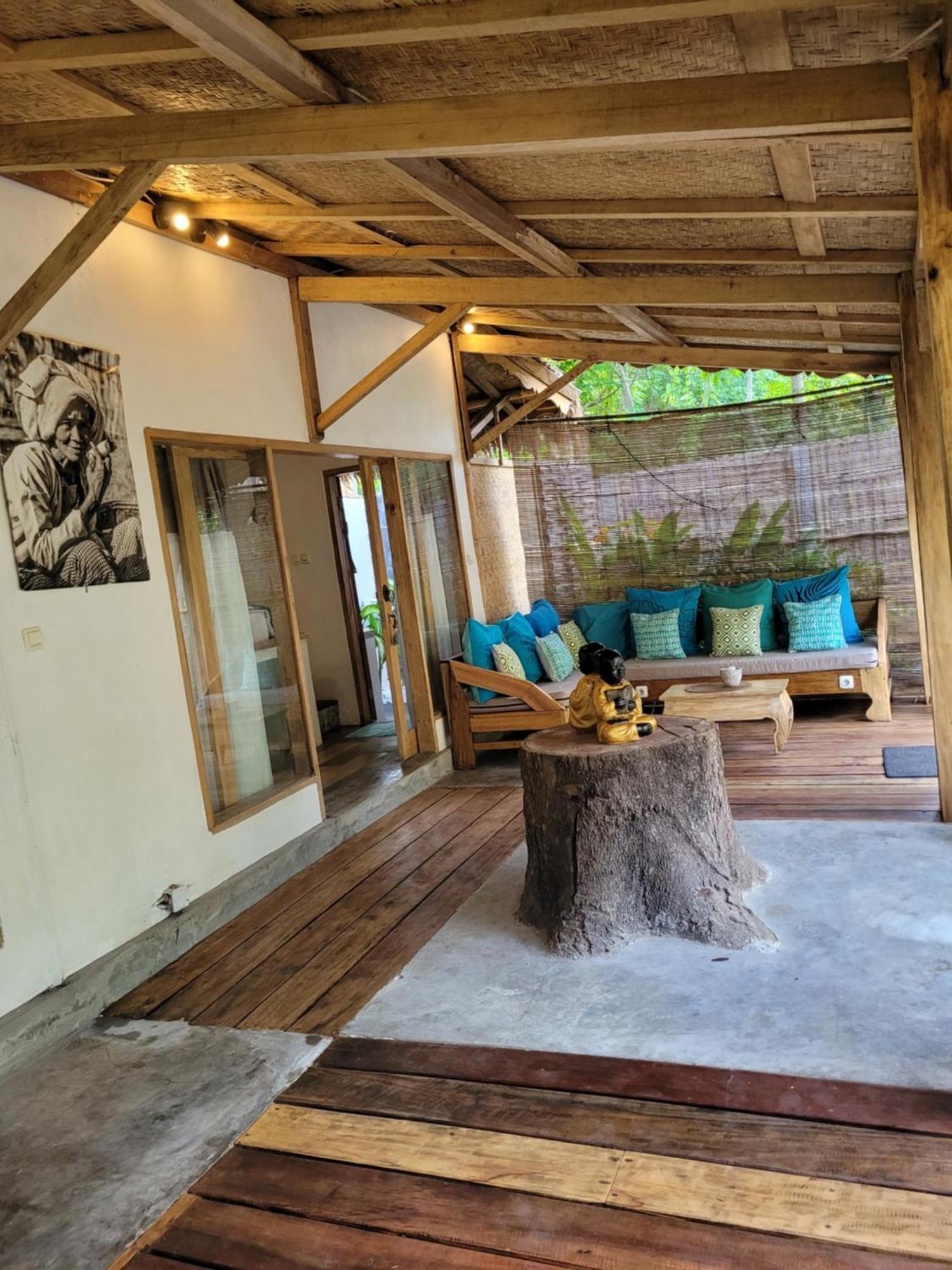 Gili Matiki Hotel Гили Еър Екстериор снимка