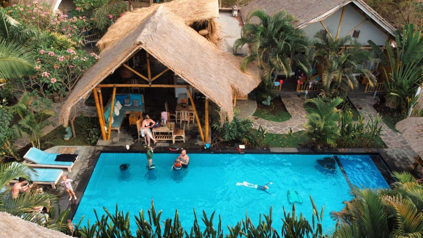 Gili Matiki Hotel Гили Еър Екстериор снимка