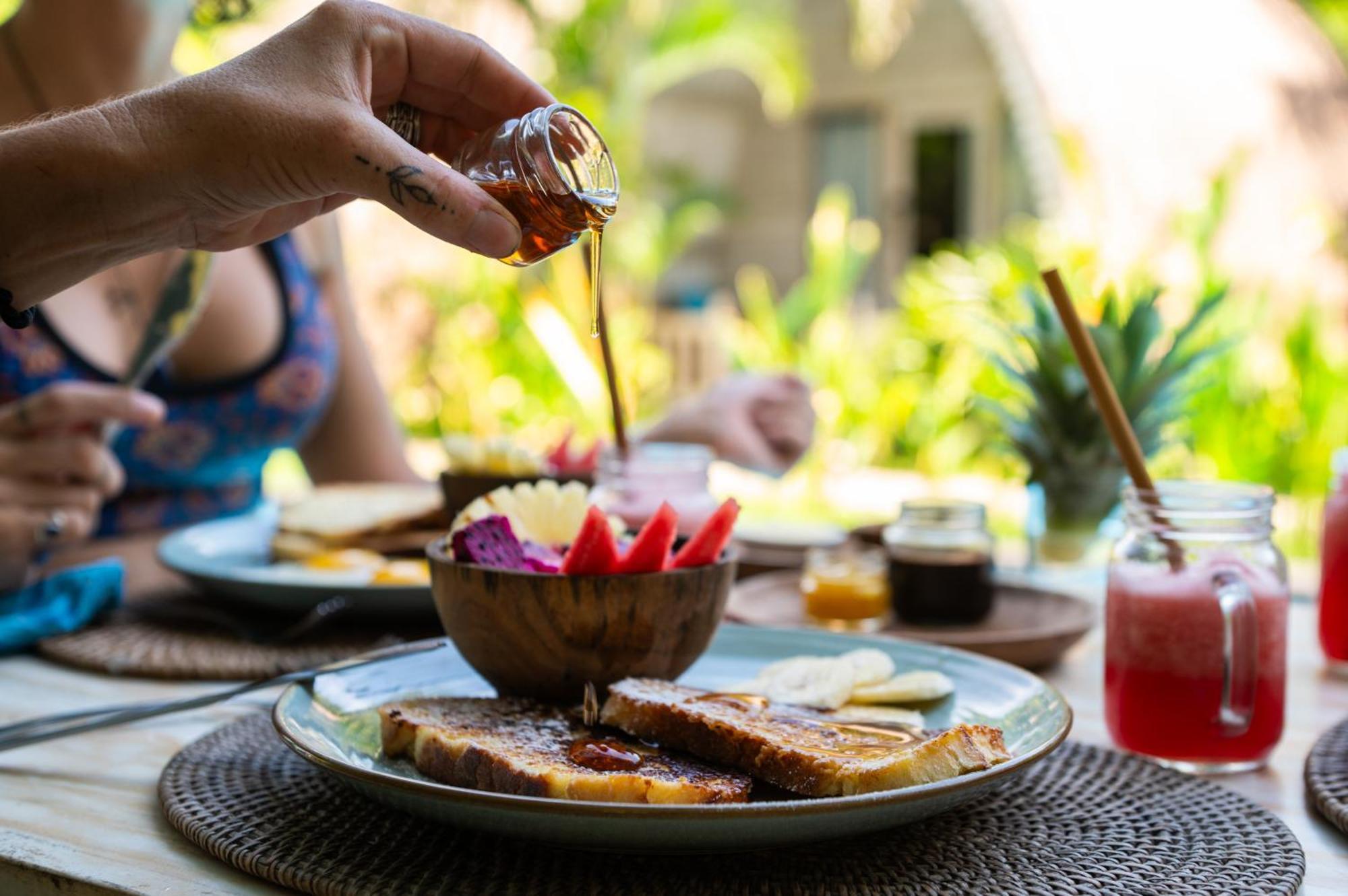 Gili Matiki Hotel Гили Еър Екстериор снимка