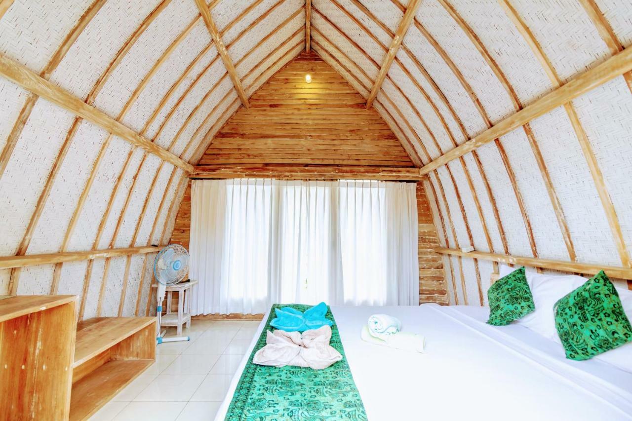 Gili Matiki Hotel Гили Еър Екстериор снимка