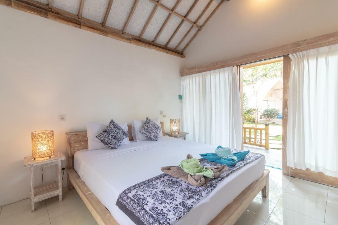Gili Matiki Hotel Гили Еър Екстериор снимка