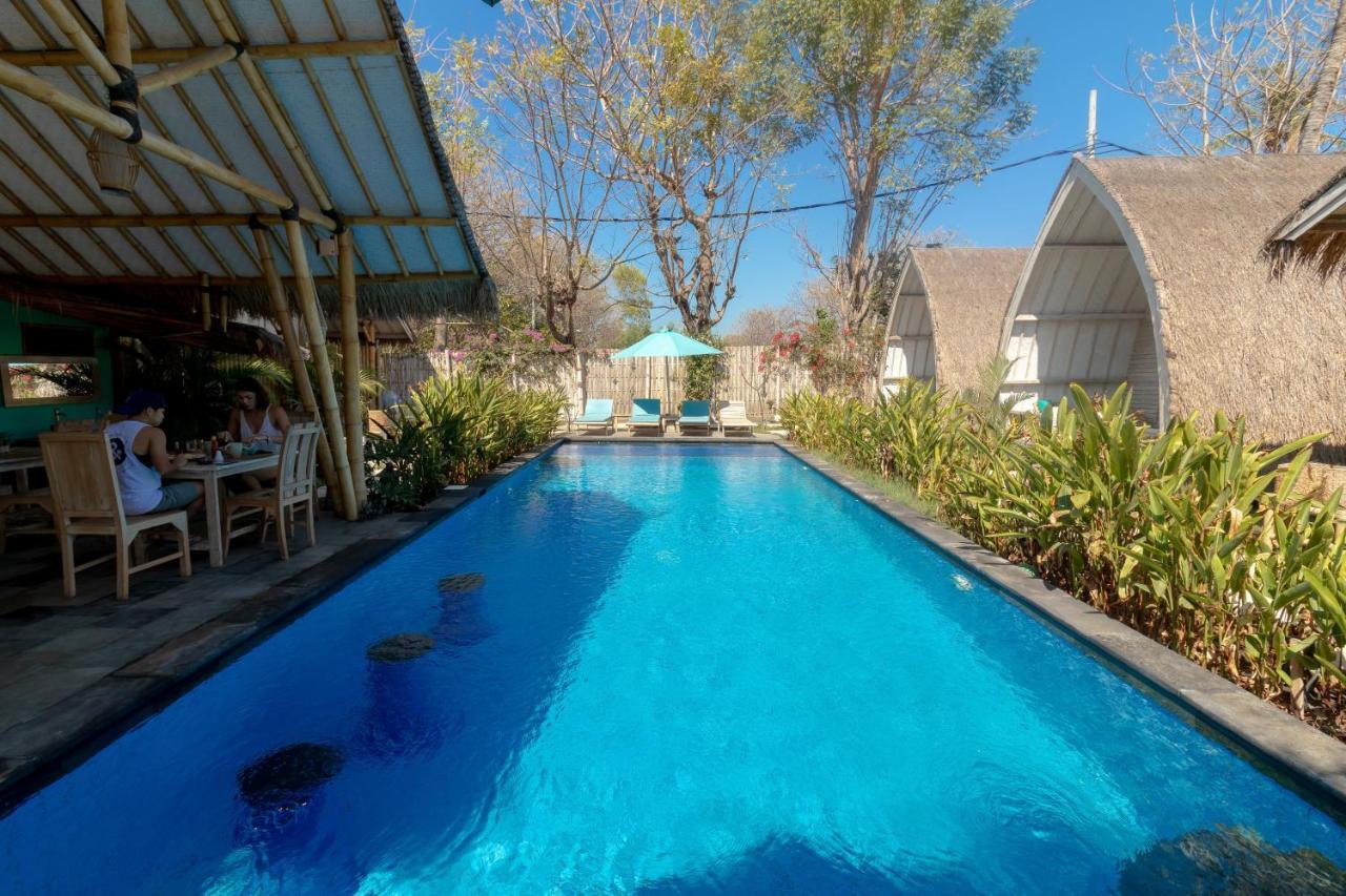 Gili Matiki Hotel Гили Еър Екстериор снимка